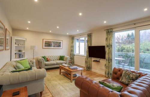 Ambleside House | Hillhead
