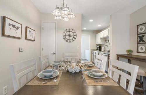 Branson House | Hillside Cottage in The Vineyards Resort