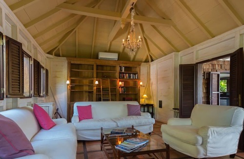 Lurin Villa | Hillside Paradise Villa Overlooking Flamands Beach