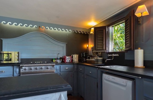 Lurin Villa | Hillside Paradise Villa Overlooking Flamands Beach