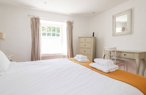Portloe Cottage | HILLSIDE, pet friendly, character holiday cottage in Portloe