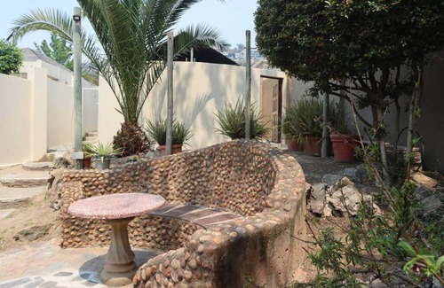 Greater Johannesburg Metropolitan Area Apartment | Hillside View Linksfield