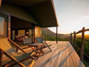 Sidbury Cabin | HillsNek Safari Camp – Amakhala Game Reserve