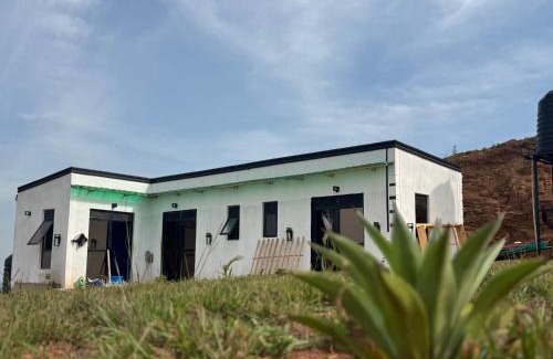 Mpigi Hotel | Hilltop Haven Mpigi