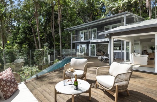 Avalon Beach House | HILLTOP HOUSE by Palm Beach Holiday Rentals