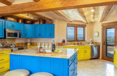 La Tierra House | Hilltop, Santa Fe: Pool, 32 Acres, Staggering Views, Luxury Home, Hot Tub, A/C.