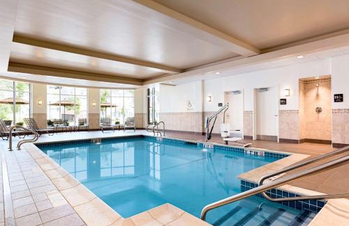 Harbor View - Orient Heights Hotel | Hilton Garden Inn Boston Logan Airport