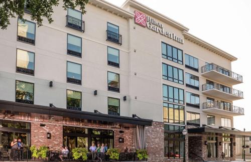 Central Business District Hotel | Hilton Garden Inn Mobile Downtown