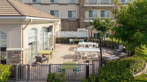 Rancho Cucamonga Hotel | Hilton Garden Inn Ontario Rancho Cucamonga