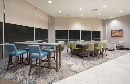 Aksarben - Elmwood Park Hotel | Hilton Garden Inn Omaha Aksarben Village