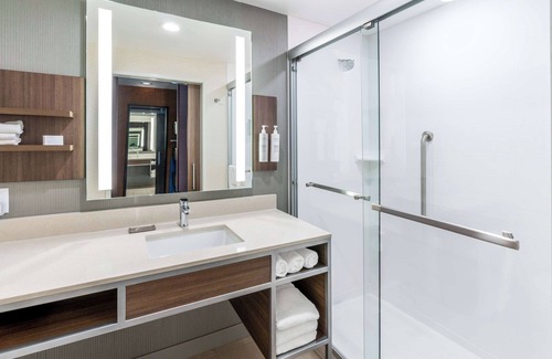 Trinidad Hotel | Hilton Garden Inn Trinidad Downtown