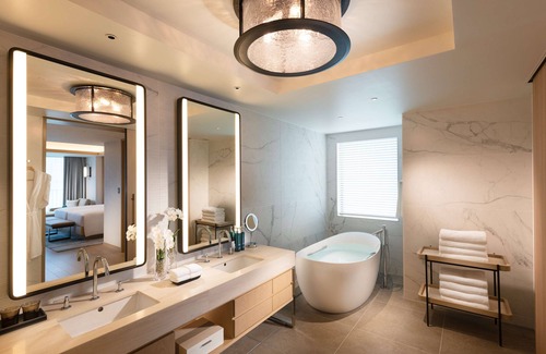 Miyakojima Resort | Hilton Okinawa Miyako Island Resort