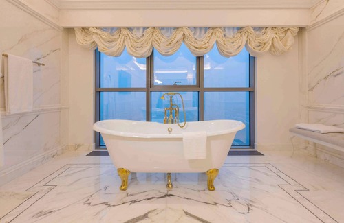 Samarkand Hotel | Hilton Samarkand Regency