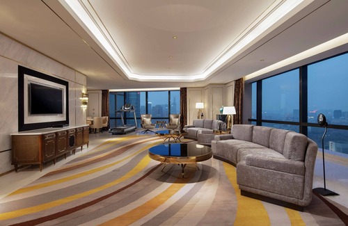 He Ping Hotel | Hilton Shenyang