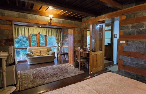 Mohal Hotel | Himalayan Kothi Kais