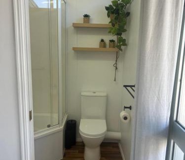 Peacock Siding House | Hinchinbrook Riverview Retreat