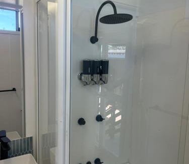 Peacock Siding House | Hinchinbrook Riverview Retreat