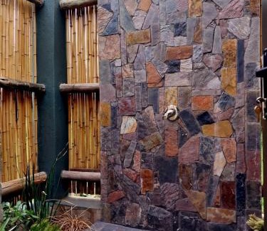 Hoedspruit House | hippomoon lodge game reserve