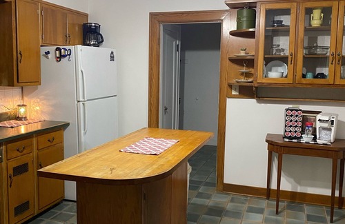 Rockville House | Historic 3BR Home 4 Blocks to Downtown