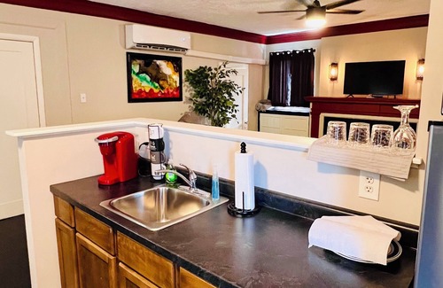 Downtown Apartment | Historic Apartment Close To Downtown w/Private Patio - Long Stays Welcomenn