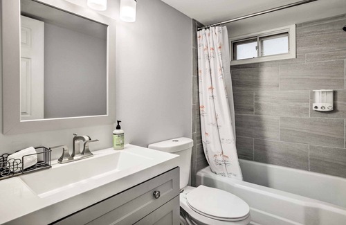 Casper House | Historic Casper Retreat w/ Renovated Yard!