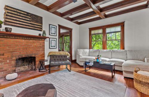 Southern Pines House | Historic Hidden Gem - Downtown Southern Pines