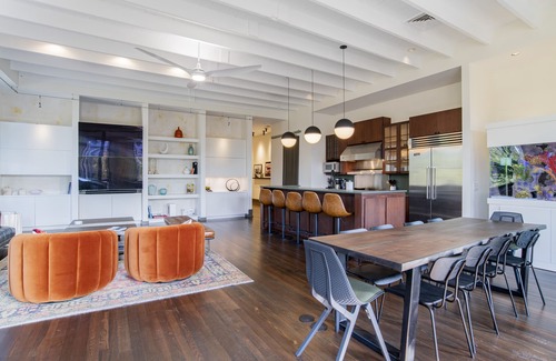 Downtown Condo | Historic luxury condo 10 min drive to Pensacola Beach and Naval Air Station