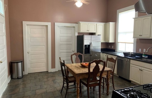 Arabi House | Historic Mansion, Five Miles from French Quarter