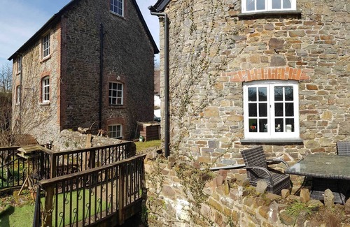 Worlington Cottage | Historic Watermill Cottage between Dartmoor and Exmoor with 4 acres of parkland