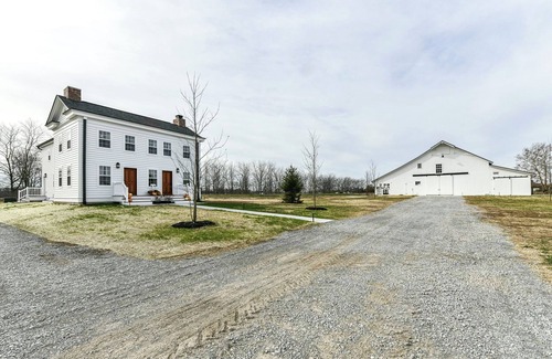 Sheridan House | Historical Homestead in peaceful farmland, only minutes away from Grand Park!