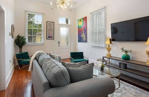 Seventh Ward House | Historical Mardi Gras Gem Near FQ w/Patio!