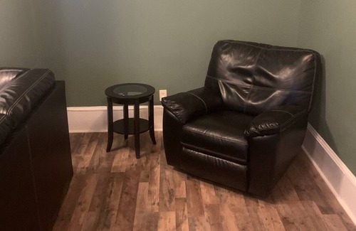 Suffolk Apartment | Historical Suffolk Loft Apartment in Downtown Area