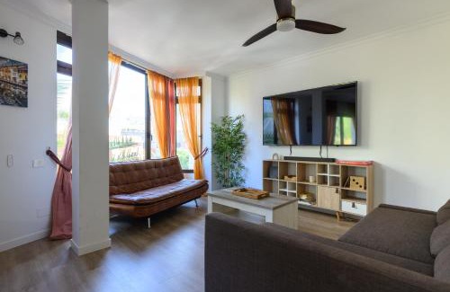 Las Palmas de Gran Canaria Apartment | HJS Plaza Suites Apartments II