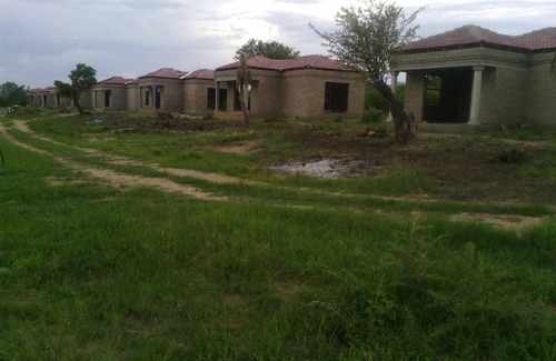 Metz Hotel | Hlakula Lake Resort