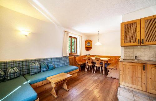 Montechiaro Apartment | Hof am Schloss Apartement Enzian