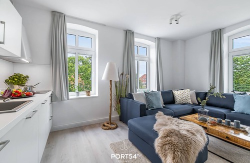 Emmelsbull Apartment | Hofwächter - for 6 people, rural, idyllic, North Sea