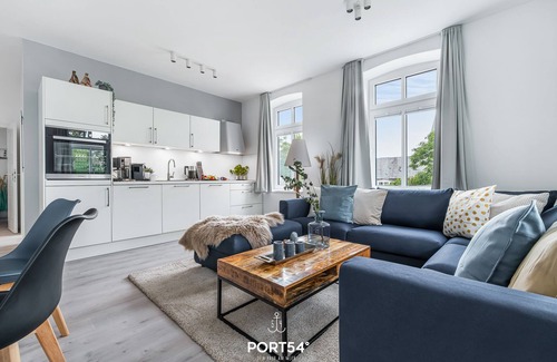 Emmelsbull Apartment | Hofwächter - for 6 people, rural, idyllic, North Sea