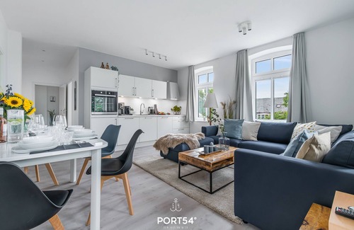 Emmelsbull Apartment | Hofwächter - for 6 people, rural, idyllic, North Sea