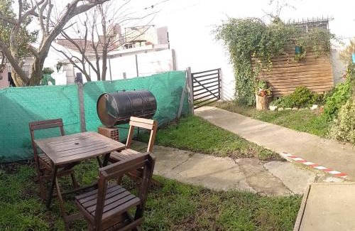 Mar del Plata Apartment | Hogar "Doña Lucia" Para 3 Personas COCHERA PRIVADA GRATIS