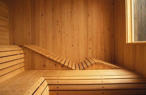 Tsukuba Cabin | Hole 37