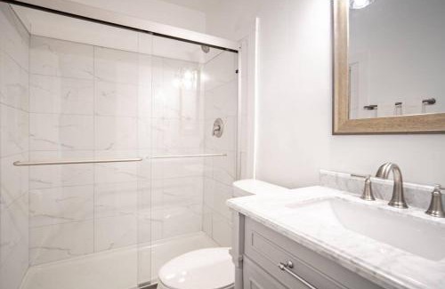 Cumings Beach Park House | “Hole in the Bottle” Dog-Friendly Retreat Near Wineries/Spire/GOTL