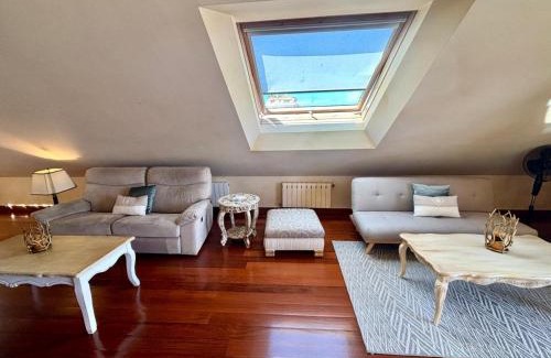 Baiona Old Town Apartment | Holibai, Lembrare, Ático a unos pasitos de la playa, Baiona