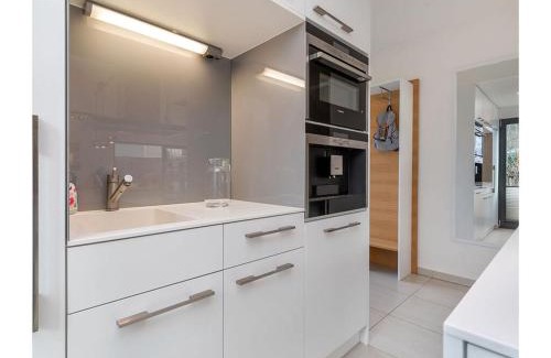 Juliusruh Apartment | Holiday Apartment 1 Comfortable Vacation Home