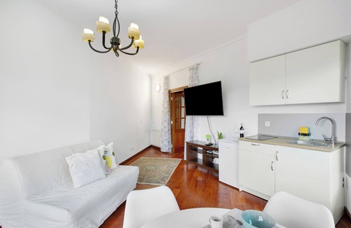Teror Apartment | Holiday Apartment "Carmelo Y Carmela 2" with Mountain View, Private Terrace & Wi-Fi