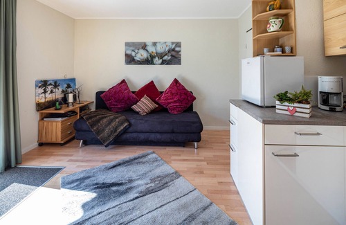 Homberg Apartment | Holiday Apartment "Efzeglück" with Shared Pool, Shared Terrace & Wi-Fi