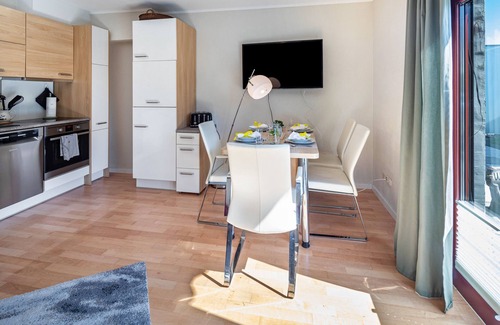 Homberg Apartment | Holiday Apartment "Efzeglück" with Shared Pool, Shared Terrace & Wi-Fi