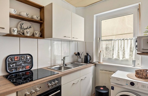 Homberg Apartment | Holiday Apartment 'Fewo45' with Wi-Fi
