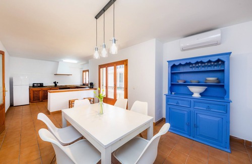 Es Pelats Apartment | Holiday Apartment 'Es Port' close to the Beach with Sea View, Terrace & Wi-Fi
