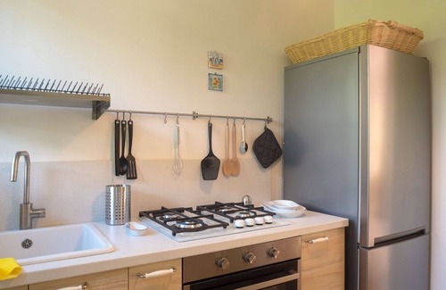 Ronchi Apartment | Holiday Apartment in Massa with 2 bedrooms sleeps 6