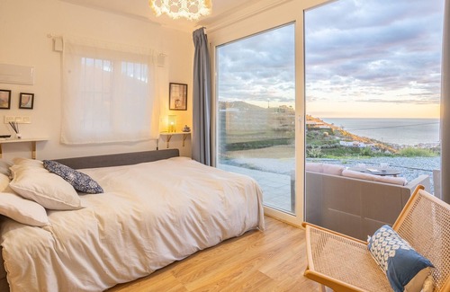 Itrabo Apartment | Holiday Estudio- Casita Las Golondrinas with Sea View, Pool & Wi-Fi